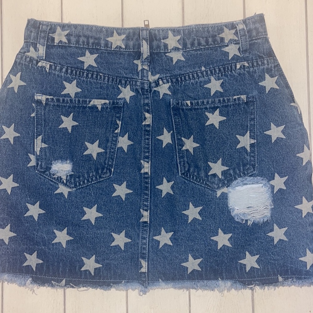 Superdown denim Superdown Kayla mini skirt star medium wash flawless revolve - Picture 7 of 7